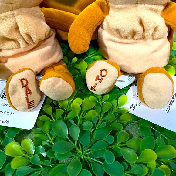 DISNEY EXCLUSIVE NWT VTG 1990s CHIP AND DALE CLASSIC RETIRED BEAN BAG PLUSH PAIR - Picture 14 of 14